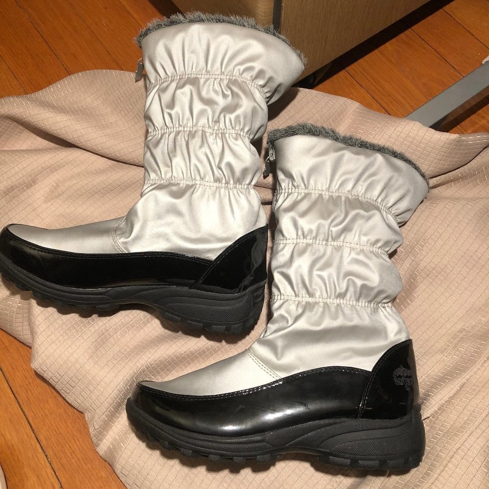 totes women winter boots, silver and black, zip